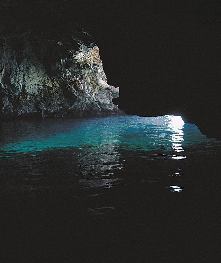 Die legendäre Blaue Grotte