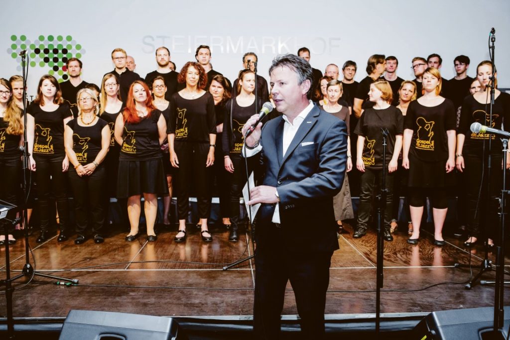 Johann Baumgartner, der Leiter der Hofgalerie des Steiermarkhof, präsentiert ein breit gefächertes Musikprogramm. Foto: Kipper