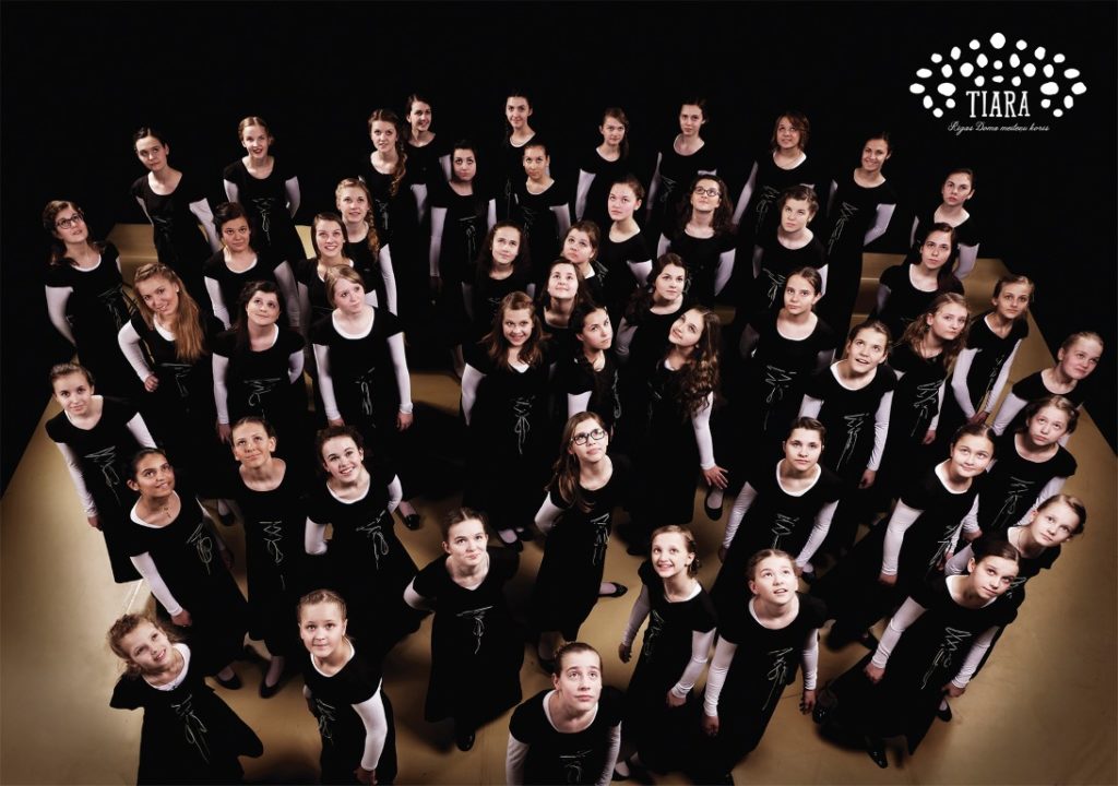 TIARA: Der Mädchenchor der Domchorschule Riga